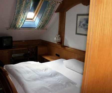 Hotel B&S Waghäusel Buitenkant foto